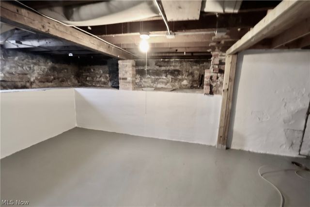 3346 W 59th Place, Cleveland, OH 44102