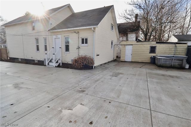 3346 W 59th Place, Cleveland, OH 44102