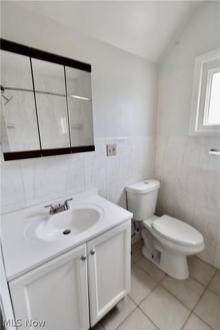 3346 W 59th Place, Cleveland, OH 44102