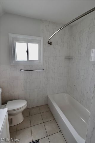 3346 W 59th Place, Cleveland, OH 44102