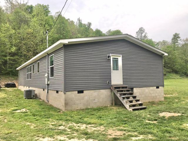528 Skaggs Drive, Martha, KY 41159