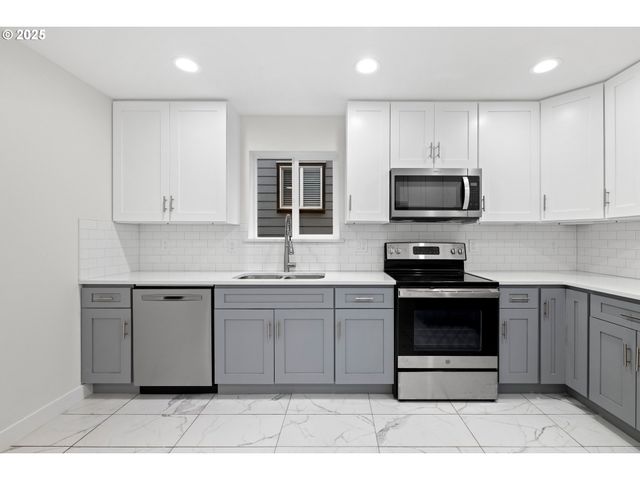 7684 Se 98TH Ave, Portland, OR 97266