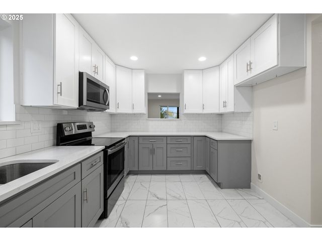 7684 Se 98TH Ave, Portland, OR 97266