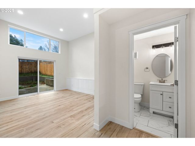 7684 Se 98TH Ave, Portland, OR 97266