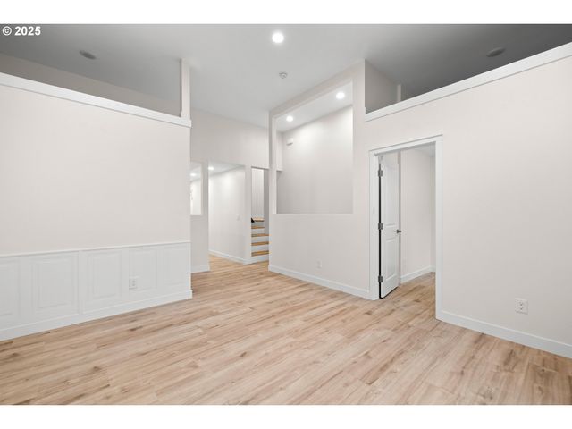 7684 Se 98TH Ave, Portland, OR 97266