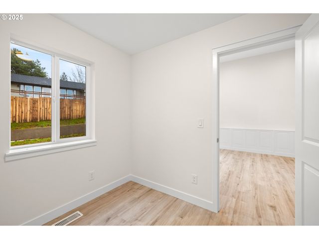 7684 Se 98TH Ave, Portland, OR 97266