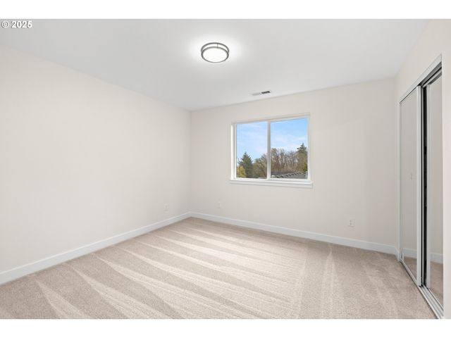 7684 Se 98TH Ave, Portland, OR 97266