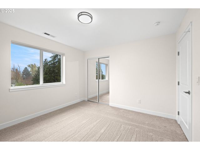 7684 Se 98TH Ave, Portland, OR 97266