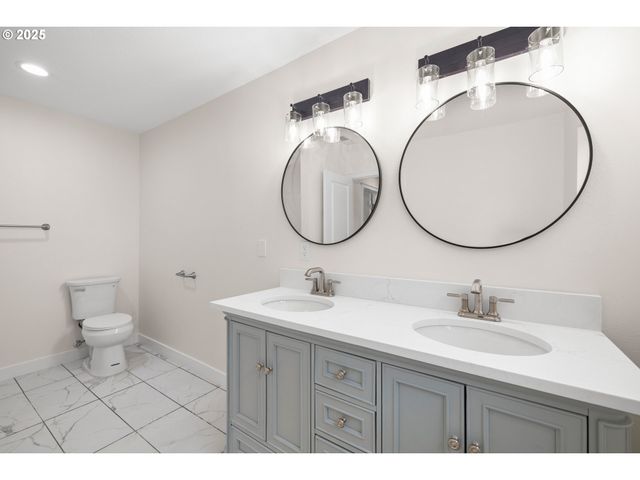 7684 Se 98TH Ave, Portland, OR 97266