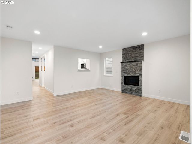 7684 Se 98TH Ave, Portland, OR 97266