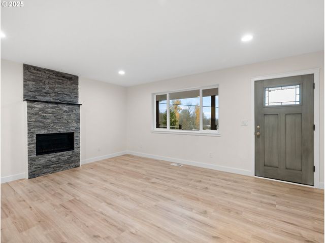 7684 Se 98TH Ave, Portland, OR 97266