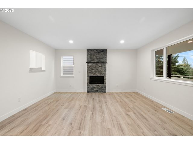 7684 Se 98TH Ave, Portland, OR 97266