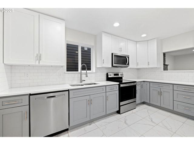 7684 Se 98TH Ave, Portland, OR 97266