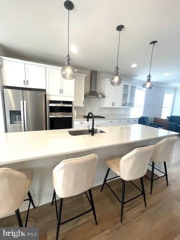 301 WILLIS ST, Fredericksburg, VA 22401