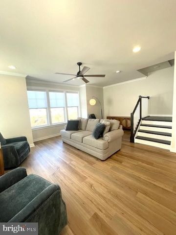 301 WILLIS ST, Fredericksburg, VA 22401