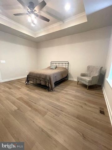 301 WILLIS ST, Fredericksburg, VA 22401