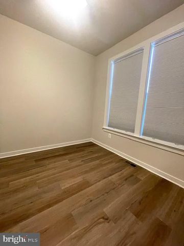 301 WILLIS ST, Fredericksburg, VA 22401