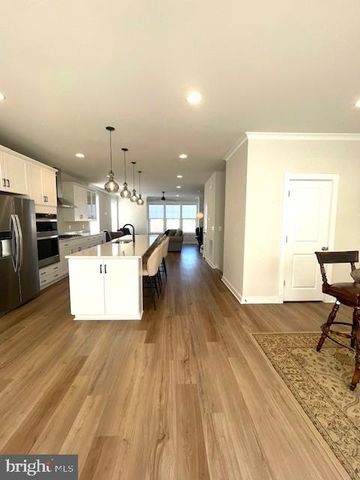 301 WILLIS ST, Fredericksburg, VA 22401