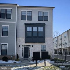 301 WILLIS ST, Fredericksburg, VA 22401