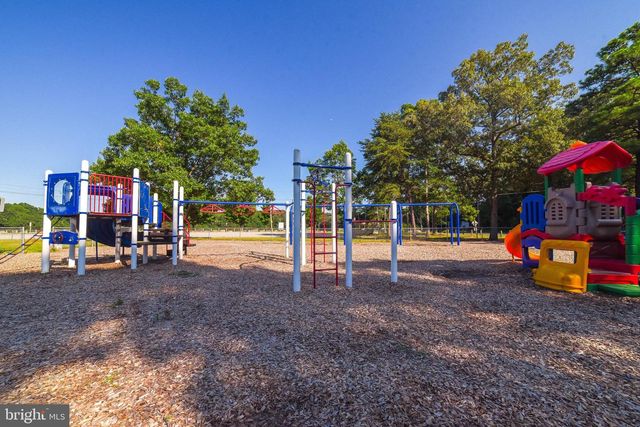 1111 SAN ANGELO DR, Lusby, MD 20657