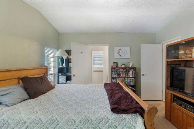 1333 E Olive 60, Vista, CA 92083