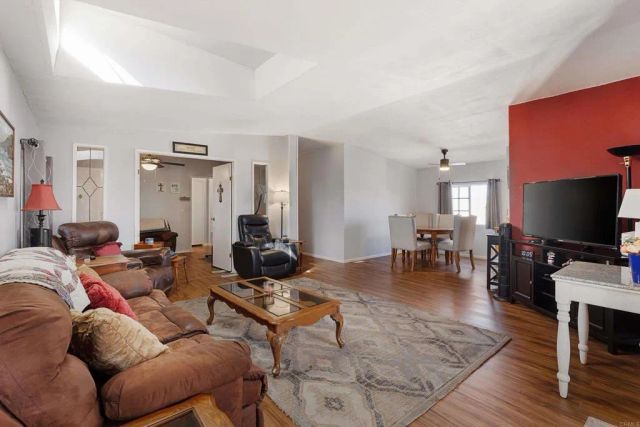 1333 E Olive 60, Vista, CA 92083