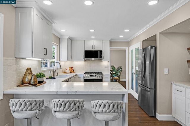 11698 Serra Ct, Dublin, CA 94568