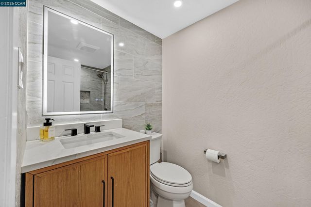 11698 Serra Ct, Dublin, CA 94568