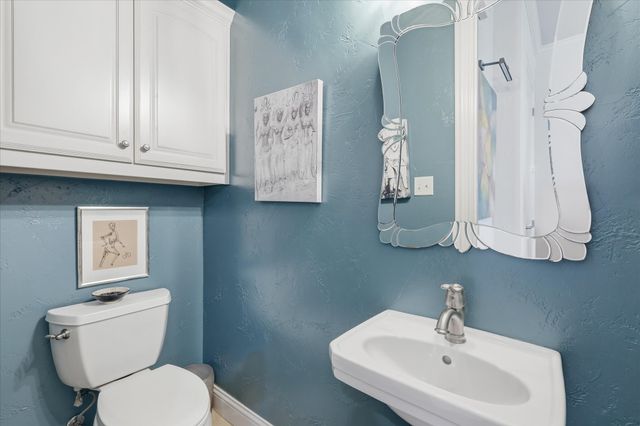 605 Montgomery Street, Fort Worth, TX 76107