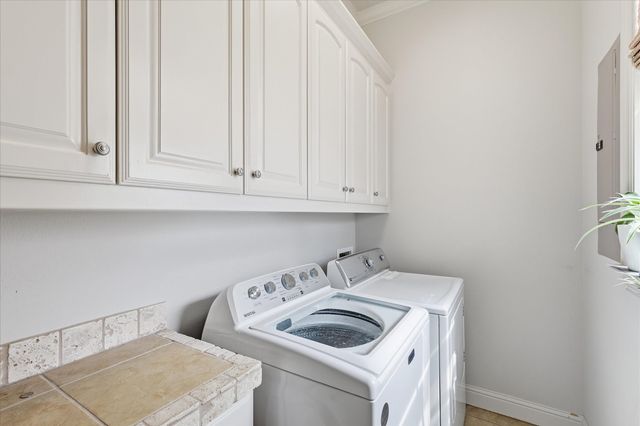 605 Montgomery Street, Fort Worth, TX 76107