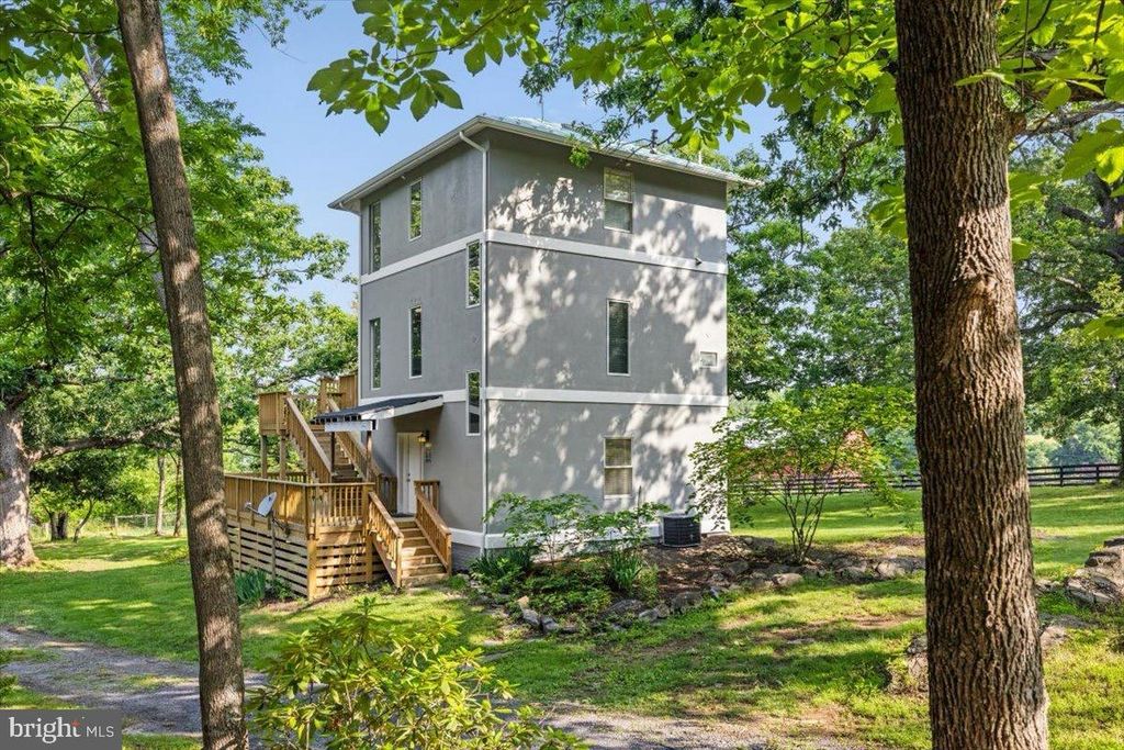 152 LUSITANO LN, Middletown, VA 22645
