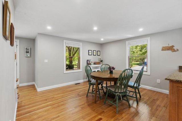 10 University Park, Waltham, MA 02453