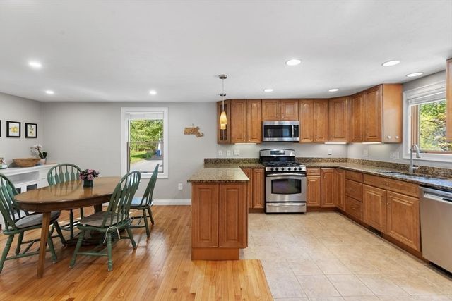 10 University Park, Waltham, MA 02453
