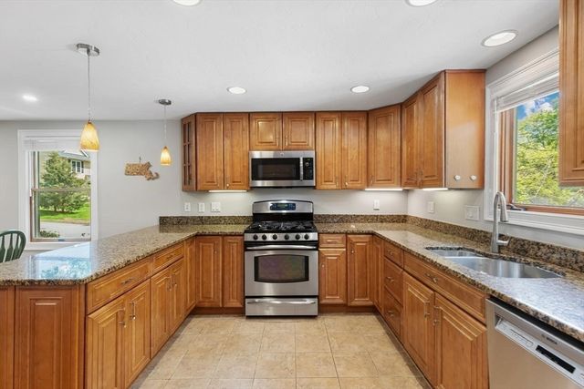10 University Park, Waltham, MA 02453