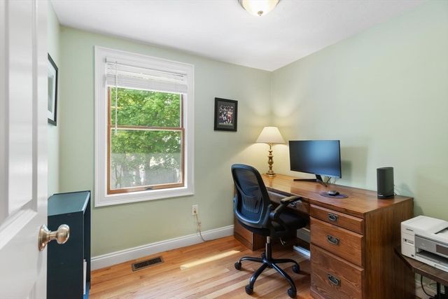 10 University Park, Waltham, MA 02453