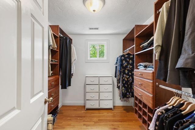 10 University Park, Waltham, MA 02453