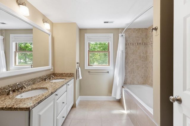 10 University Park, Waltham, MA 02453
