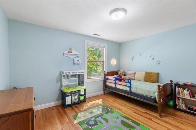 10 University Park, Waltham, MA 02453