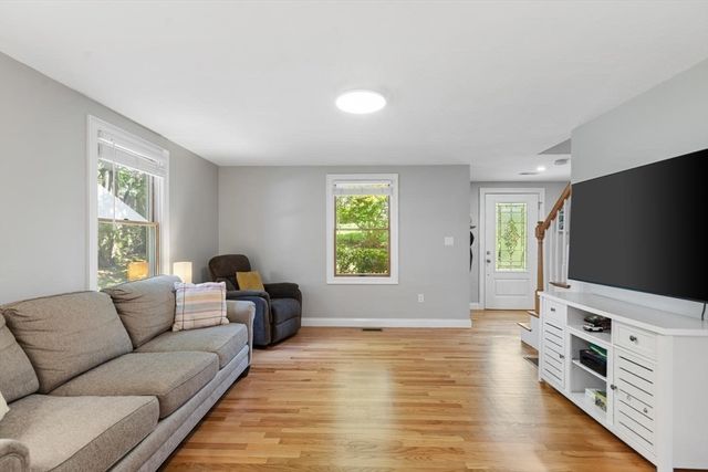 10 University Park, Waltham, MA 02453