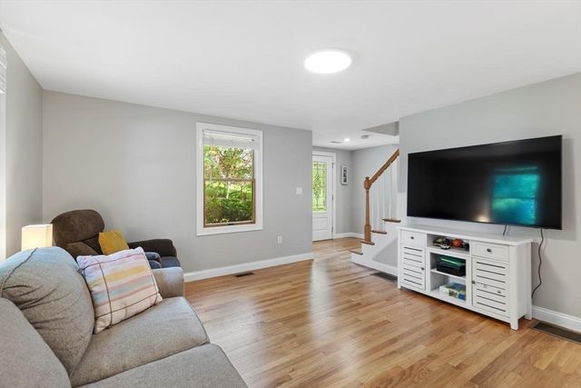 10 University Park, Waltham, MA 02453