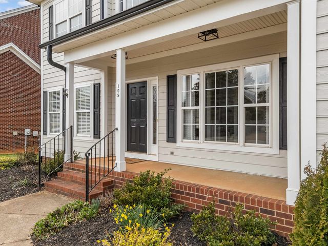 109 Colfax Drive, Boiling Springs, SC 29316