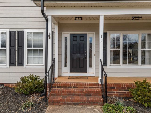 109 Colfax Drive, Boiling Springs, SC 29316