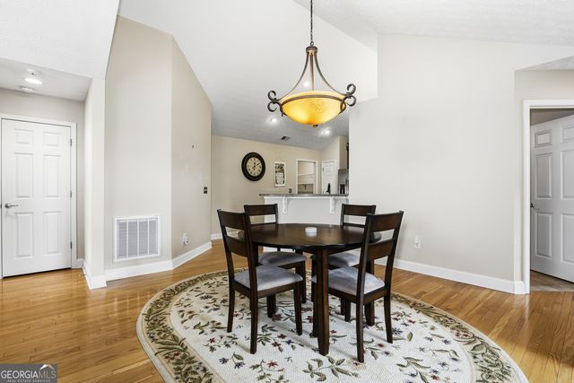 5226 Stone Village Circle NW 44, Kennesaw, GA 30152