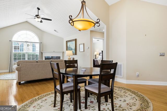 5226 Stone Village Circle NW 44, Kennesaw, GA 30152