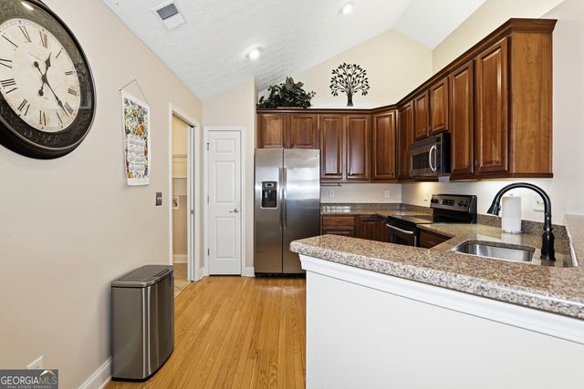 5226 Stone Village Circle NW 44, Kennesaw, GA 30152
