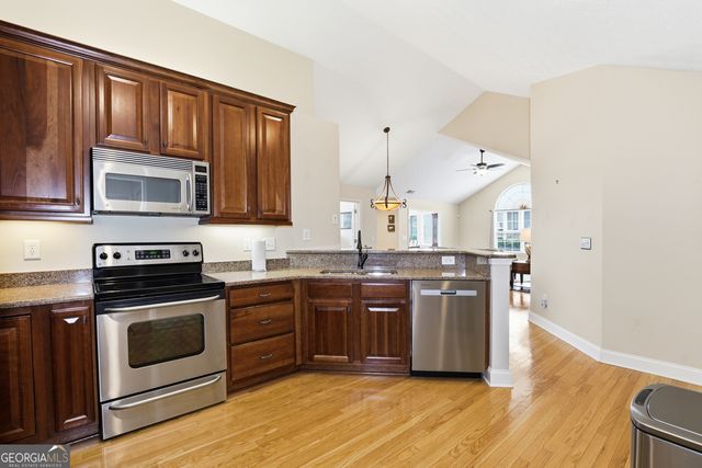 5226 Stone Village Circle NW 44, Kennesaw, GA 30152