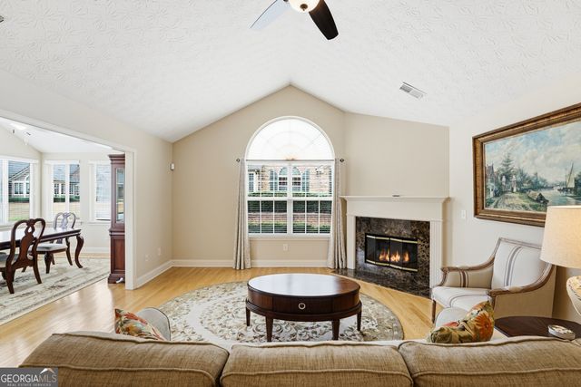 5226 Stone Village Circle NW 44, Kennesaw, GA 30152