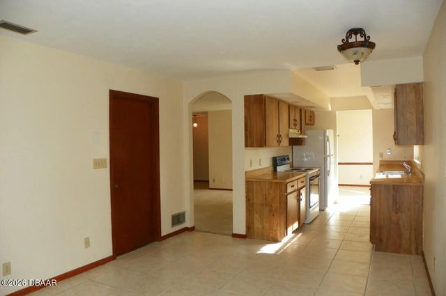 2045 Taylor Road, Port Orange, FL 32128