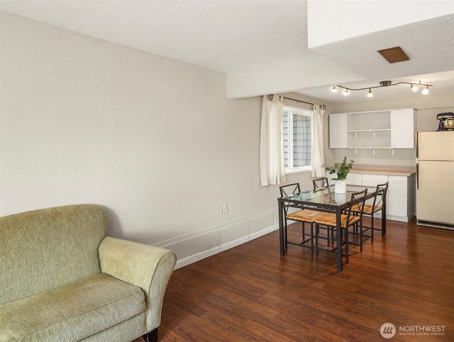 30217 176th Avenue SE, Kent, WA 98042