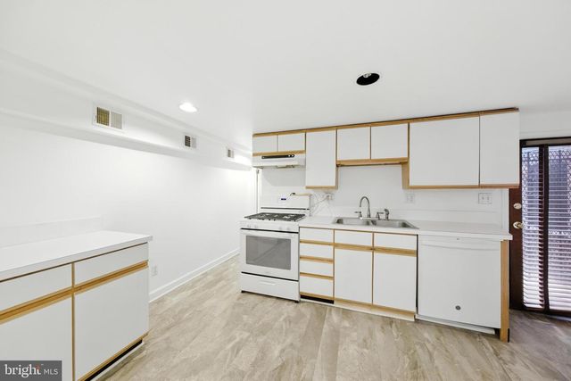 1763 U ST NW, Washington, DC 20009